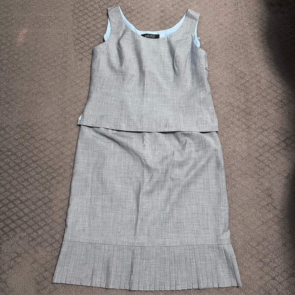VTG KASPER Women’s Two-Piece Pleated Skirt & Top Outfit - Size 10 - READ